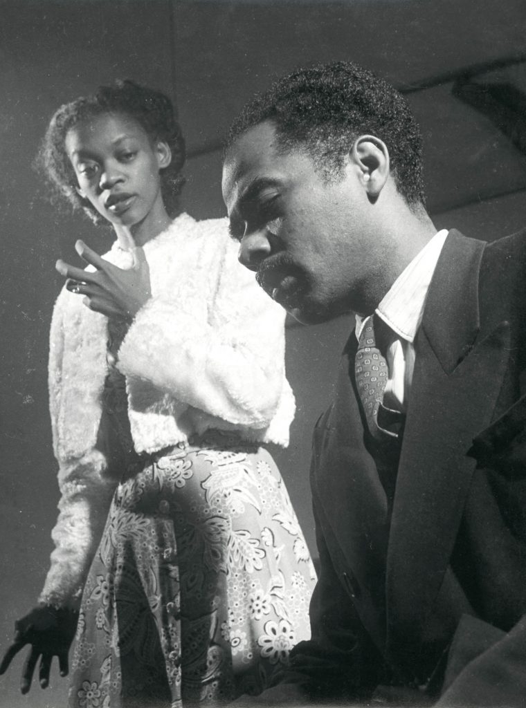 Peça Todos os Filhos de Deus Têm Asas: Ruth de Souza e Abdias Nascimento