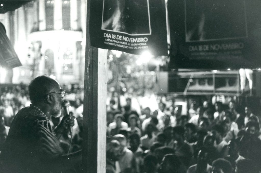 Abdias Nascimento na Marcha Zumbi Vive, Rio de Janeiro, 1983