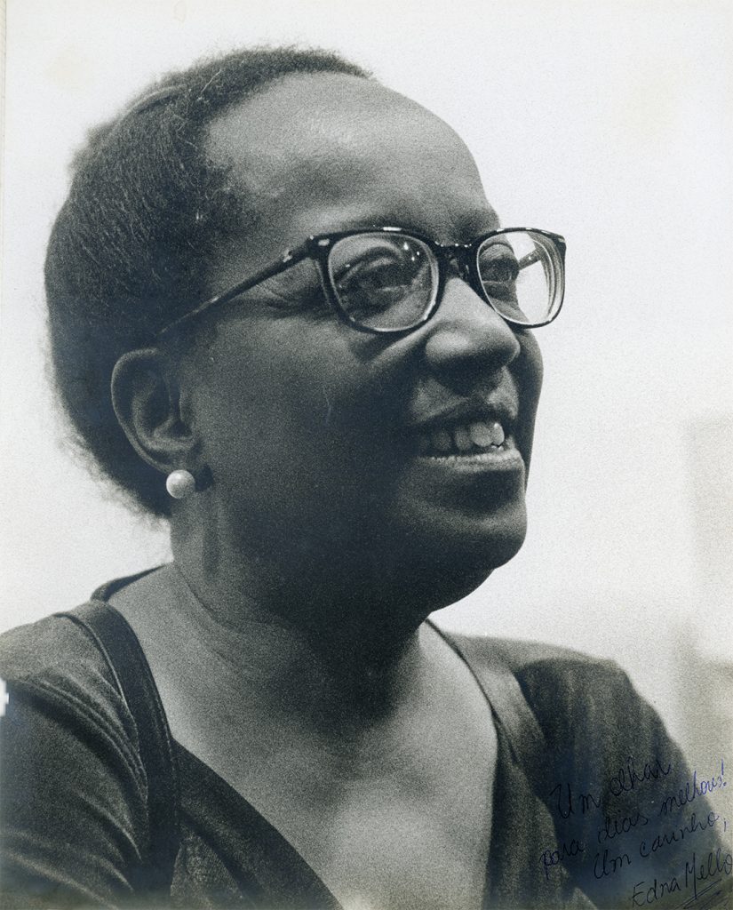 Sueli Carneiro entre 26 e 27 anos aproximadamente