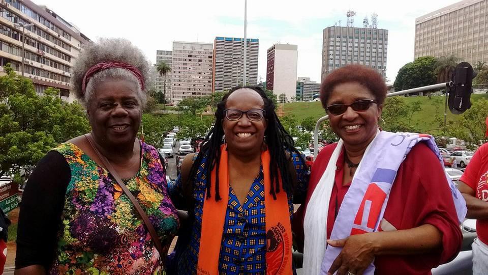 Sueli Carneiro, Conceição Evaristo e Luiza Bairros na Marcha das Mulheres Negras, em 2015