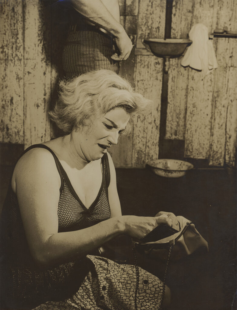 Tônia em cena de Navalha na carne, 1967. Acervo da família